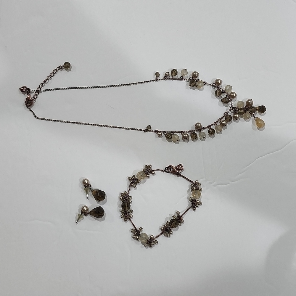 Carolee Crystal Pearl Brown Tan 3-piece Jewelry Set Necklace bracelet Earrings